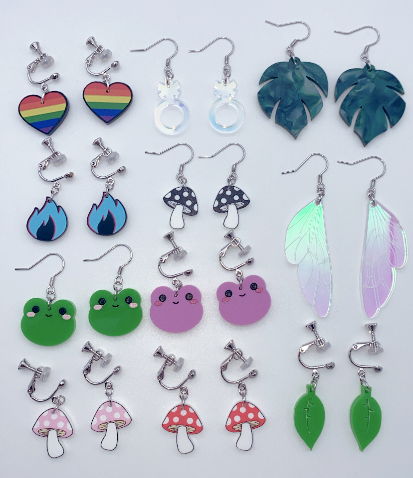 dragonfly away with me earrings (iridescent)